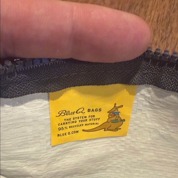 BLUE Q Zipped Pouch - Picture 5 of 7